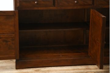 中古　美品　松本民芸家具　天板リメイク　シックな色合いが落ち着いた雰囲気を醸し出すサイドボード(カウンターテーブル、戸棚、収納棚、キャビネット)(R-065248)
