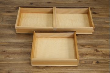 中古　美品　松本民芸家具　天板リメイク　シックな色合いが落ち着いた雰囲気を醸し出すサイドボード(カウンターテーブル、戸棚、収納棚、キャビネット)(R-065248)