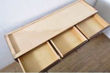 中古　美品　松本民芸家具　天板リメイク　シックな色合いが落ち着いた雰囲気を醸し出すサイドボード(カウンターテーブル、戸棚、収納棚、キャビネット)(R-065248)