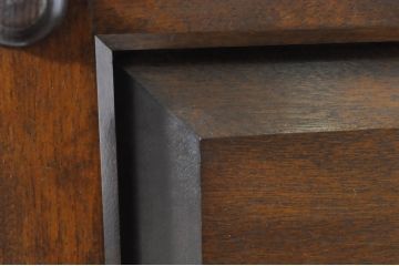 中古　美品　松本民芸家具　天板リメイク　シックな色合いが落ち着いた雰囲気を醸し出すサイドボード(カウンターテーブル、戸棚、収納棚、キャビネット)(R-065248)