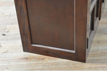 中古　美品　松本民芸家具　脚(台輪)リメイク　落ち着きのある大人空間を演出してくれるキャビネット(収納棚、戸棚、サイドボード)(R-065249)