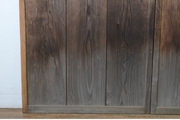 アンティーク建具　昭和初期　経年を感じる風合いが味わい深い雨戸2枚セット(板戸、引き戸)(R-065250)