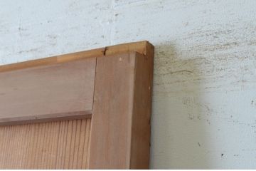 アンティーク建具　昭和初期　上手物!!　美しい柾目が魅力の舞良戸1枚(まいらど、板戸、引き戸)(R-065251)