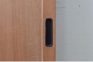 アンティーク建具　昭和初期　上手物!!　美しい柾目が魅力の舞良戸1枚(まいらど、板戸、引き戸)(R-065251)