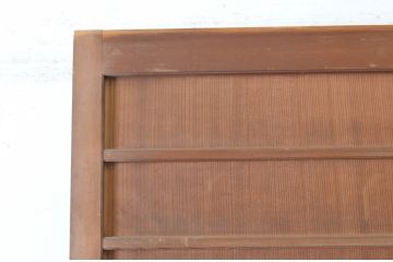 アンティーク建具　昭和初期　上手物!!　美しい柾目が魅力の舞良戸1枚(まいらど、横桟板戸、引き戸)(R-065254)