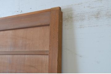 アンティーク建具　昭和初期　上手物!!　美しい柾目が魅力の舞良戸1枚(まいらど、横桟板戸、引き戸)(R-065254)