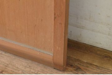 アンティーク建具　昭和初期　上手物!!　美しい柾目が魅力の舞良戸1枚(まいらど、横桟板戸、引き戸)(R-065255)