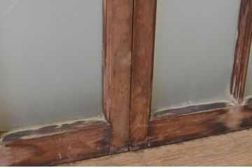 アンティーク建具　上手物!　古い木味の面取り桟ガラス窓2枚セット(ガラス戸、引き戸)(R-065263)