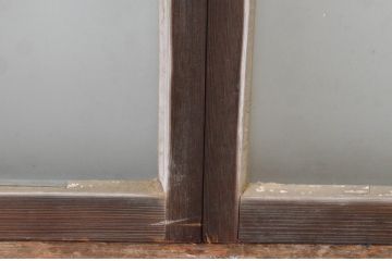アンティーク建具　上手物!　古い木味の面取り桟ガラス窓2枚セット(ガラス戸、引き戸)(R-065265)