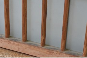 アンティーク建具　古い木味の格子入り横長ガラス窓2枚セット(ガラス戸、引き戸、明かり取り、明り取り、欄間)(R-065286)
