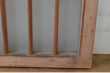 アンティーク建具　古い木味の格子入り横長ガラス窓2枚セット(ガラス戸、引き戸、明かり取り、明り取り、欄間)(R-065286)