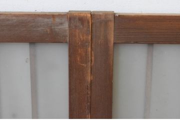 アンティーク建具　古い木味の格子入り横長ガラス窓2枚セット(ガラス戸、引き戸、明かり取り、明り取り、欄間)(R-065286)