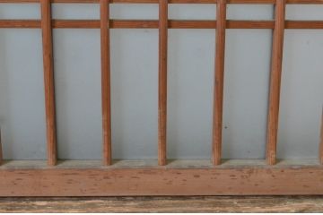 アンティーク建具　古い木味の格子入り横長ガラス窓2枚セット(ガラス戸、引き戸、明かり取り、明り取り、欄間)(R-065288)