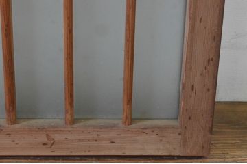 アンティーク建具　古い木味の格子入り横長ガラス窓2枚セット(ガラス戸、引き戸、明かり取り、明り取り、欄間)(R-065288)