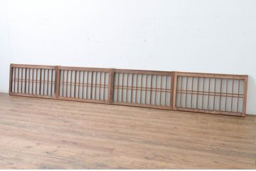 アンティーク建具　古い木味の格子入り横長ガラス窓4枚セット(ガラス戸、引き戸、明かり取り、明り取り、欄間)(R-065289)