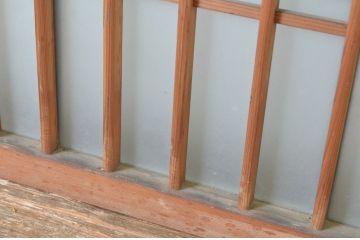 アンティーク建具　古い木味の格子入り横長ガラス窓4枚セット(ガラス戸、引き戸、明かり取り、明り取り、欄間)(R-065289)