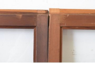 アンティーク建具　古い木味が趣あるマス目(升目)格子入りのガラス窓2枚セット(引き戸、ガラス戸)(R-065320)