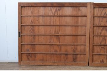 アンティーク建具　あたたかみのある木の味わいが感じられる舞良戸窓2枚セット(まいらど、板戸、引き戸)(R-065321)