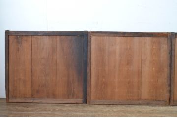 アンティーク建具　あたたかみのある木の味わいが感じられる舞良戸窓4枚セット(まいらど、板戸、引き戸)(R-065322)