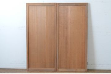 アンティーク建具　細かなマス目(升目)格子が美しい両開き扉1対(2枚セット)(きつね格子、狐格子、窓、木製戸)(R-065338)