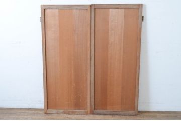 アンティーク建具　細かなマス目(升目)格子が美しい両開き扉1対(2枚セット)(きつね格子、狐格子、窓、木製戸)(R-065339)