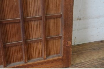 アンティーク建具　縦でも横でも使えるマス目(升目)格子の小さな扉1枚(きつね格子、狐格子、窓、木製戸)(R-065340)