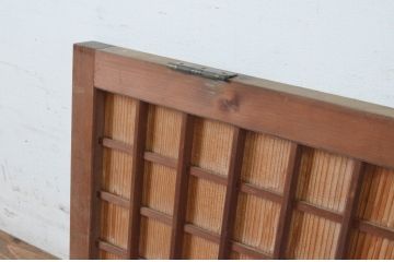 アンティーク建具　縦でも横でも使えるマス目(升目)格子の小さな扉1枚(きつね格子、狐格子、窓、木製戸)(R-065341)