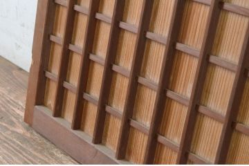 アンティーク建具　縦でも横でも使えるマス目(升目)格子の小さな扉1枚(きつね格子、狐格子、窓、木製戸)(R-065341)