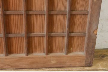 アンティーク建具　縦でも横でも使えるマス目(升目)格子の小さな扉1枚(きつね格子、狐格子、窓、木製戸)(R-065343)