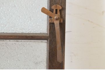 アンティーク建具　大正ロマンの雰囲気漂う古い洋館の片開き窓(ガラス窓)(R-065350)