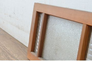 アンティーク建具　ダイヤガラス入り　シンプルでインテリアに取り入れやすい小さな明かり取り1枚(欄間、明り取り)(R-065353)