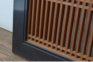 アンティーク建具　特大サイズ!!黒漆塗り枠が美しい存在感のある格子欄間2枚セット(明かり取り、明り取り)(R-065358)