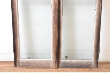 アンティーク建具　大正ロマンの古い洋館で使われていたグレモン錠付き両開き窓と明かり取りのセット(突き出し窓、ガラス扉、明かり取り、明り取り)(R-065360)