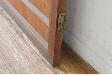 アンティーク建具　上質な銅製のつまみ付き舞良戸扉1枚(まいらど、板戸、ドア)(R-065365)