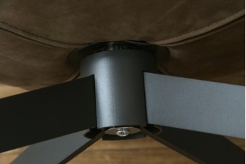 中古　超美品　ほぼ未使用　arflex(アルフレックス)　LUCIA(ルチア)　バックスキン張り(張り地L4ランク)　丸みのあるフォルムが柔らかい印象を与える1人掛けソファ　定価716,100円　(R-065389)