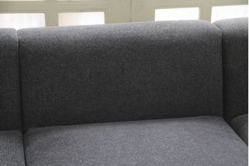 中古　美品　IDC大塚家具取り扱い　すっきりとしたリビングスタイルを実現できるクッション付きコーナーソファ(L字型、4人掛け、5人掛け、4P)(定価約48万円)(R-065394)
