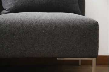 中古　美品　IDC大塚家具取り扱い　すっきりとしたリビングスタイルを実現できるクッション付きコーナーソファ(L字型、4人掛け、5人掛け、4P)(定価約48万円)(R-065394)