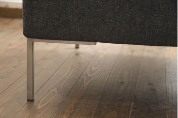 中古　美品　IDC大塚家具取り扱い　すっきりとしたリビングスタイルを実現できるクッション付きコーナーソファ(L字型、4人掛け、5人掛け、4P)(定価約48万円)(R-065394)
