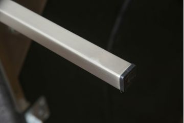中古　美品　IDC大塚家具取り扱い　すっきりとしたリビングスタイルを実現できるクッション付きコーナーソファ(L字型、4人掛け、5人掛け、4P)(定価約48万円)(R-065394)
