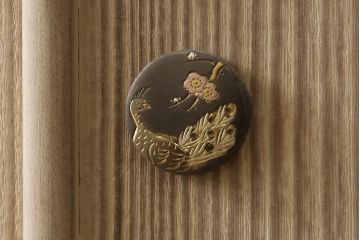中古　国産　職人手造り　美しい金具が目を惹く上品な総桐箪笥(並厚、四方丸、桐たんす、整理タンス、引き出し、チェスト、和箪笥、衣装箪笥、着物箪笥、衣装盆)(R-065395)