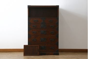 中古　駿河民芸　品の良い牡丹の金具が和の雰囲気を高める和箪笥(収納たんす、整理タンス、衣装箪笥、引き出し)(R-065410)