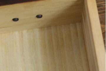 中古　駿河民芸　品の良い牡丹の金具が和の雰囲気を高める和箪笥(収納たんす、整理タンス、衣装箪笥、引き出し)(R-065410)