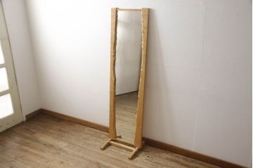 中古　美品　純木家具　楓(カエデ)材　鳥眼杢(バーズアイ)　木本来の趣がお楽しみいただけるスタンドミラー(姿見、ドレッシングミラー、鏡)(R-065413)