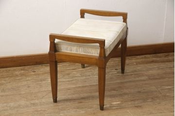 中古　DREXEL HERITAGE(ドレクセルヘリテイジ)　Triune(トライユン)　高級感漂う佇まいが魅力のドレッサーとスツールのセット(化粧台、鏡台、引き出し、ミラー、オットマン)(ドレッサーの定価約42万円)(R-065414)