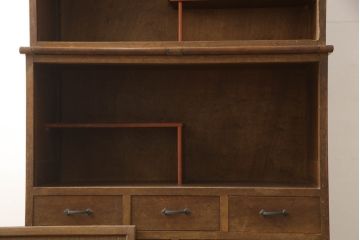 和製アンティーク　ナラ材(楢)　格納作業台付き!　ノスタルジックな雰囲気漂う二段重ね食器棚(カップボード、戸棚、収納棚、キャビネット、サイドボード)(R-065417)
