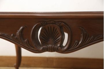 中古　アメリカ製　ガラス天板　クラシカルなデザインが魅力のセンターテーブル(リビングテーブル、ローテーブル、フロアテーブル、センチュリー社)(R-065418)