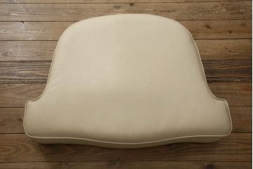 中古　美品　モリシゲ(MORISHIGE/森繁)　ロイヤルクィーン　優雅なデザインが魅力的な1Pソファ(アームチェア、1人掛けソファ、アームソファ、椅子、イス)(定価約108万9千円)(R-065423)