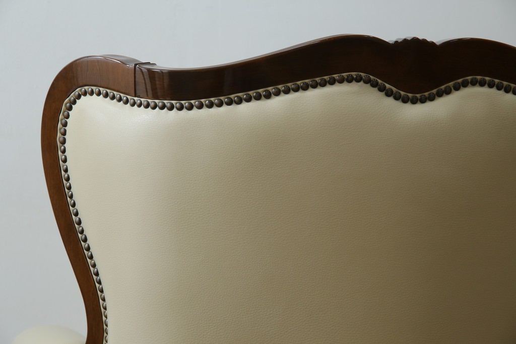 中古　美品　モリシゲ(MORISHIGE/森繁)　ロイヤルクィーン　優雅なデザインが魅力的な1Pソファ　定価約108万9千円　(R-065423)