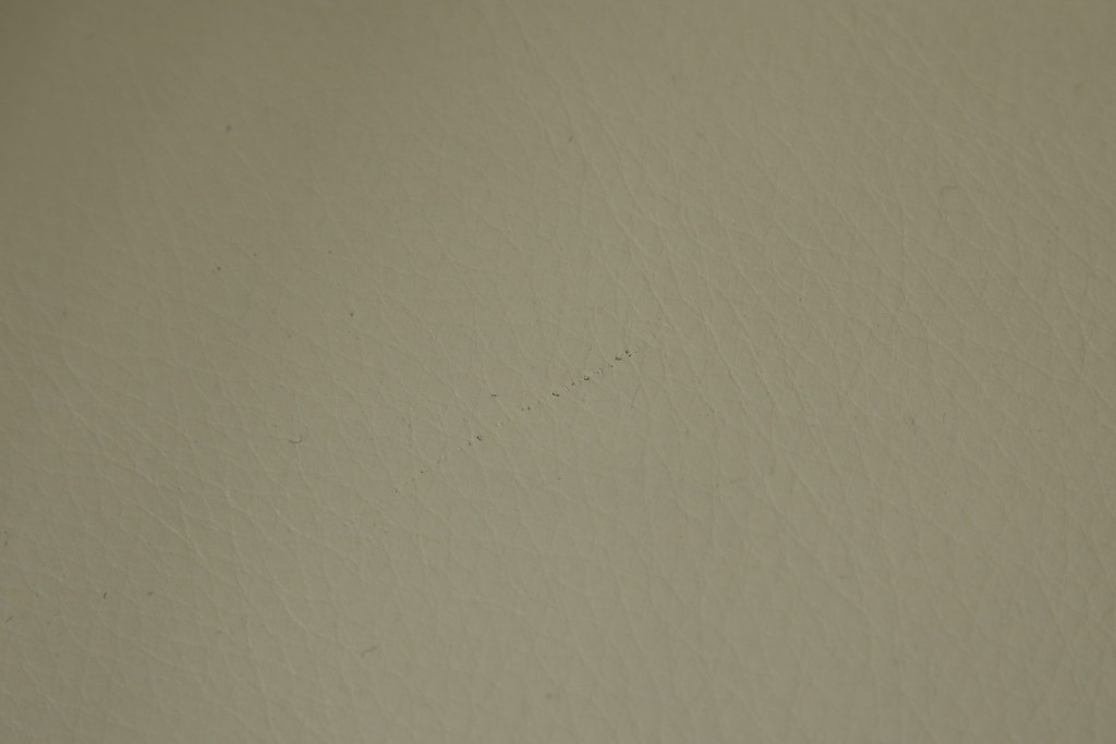 中古　美品　モリシゲ(MORISHIGE/森繁)　ロイヤルクィーン　優雅なデザインが魅力的な1Pソファ　定価約108万9千円　(R-065423)