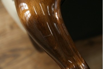 中古　美品　モリシゲ(MORISHIGE/森繁)　ロイヤルクィーン　優雅なデザインが魅力的な1Pソファ　定価約108万9千円　(R-065423)